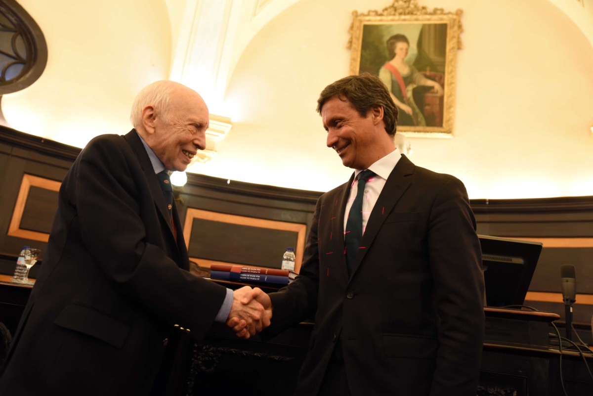Grande Prémio de Ensaio Eduardo Prado Coelho entregue a Hélder Macedo