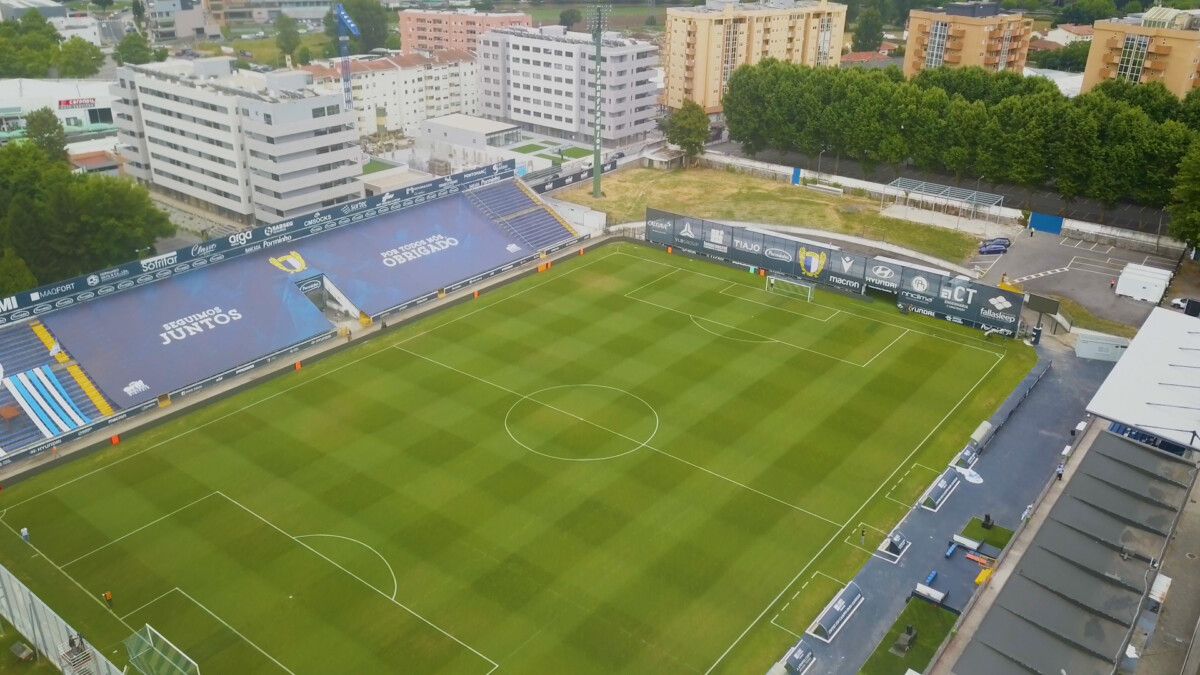 Câmara Municipal não vai pedir «12 ou 15 milhões de euros» para um novo estádio