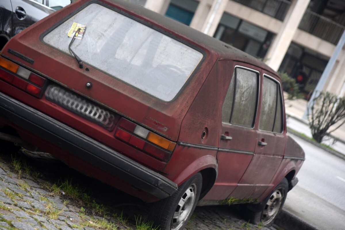 Famalicão: Câmara Municipal vende 20 veículos abandonados e em fim de vida