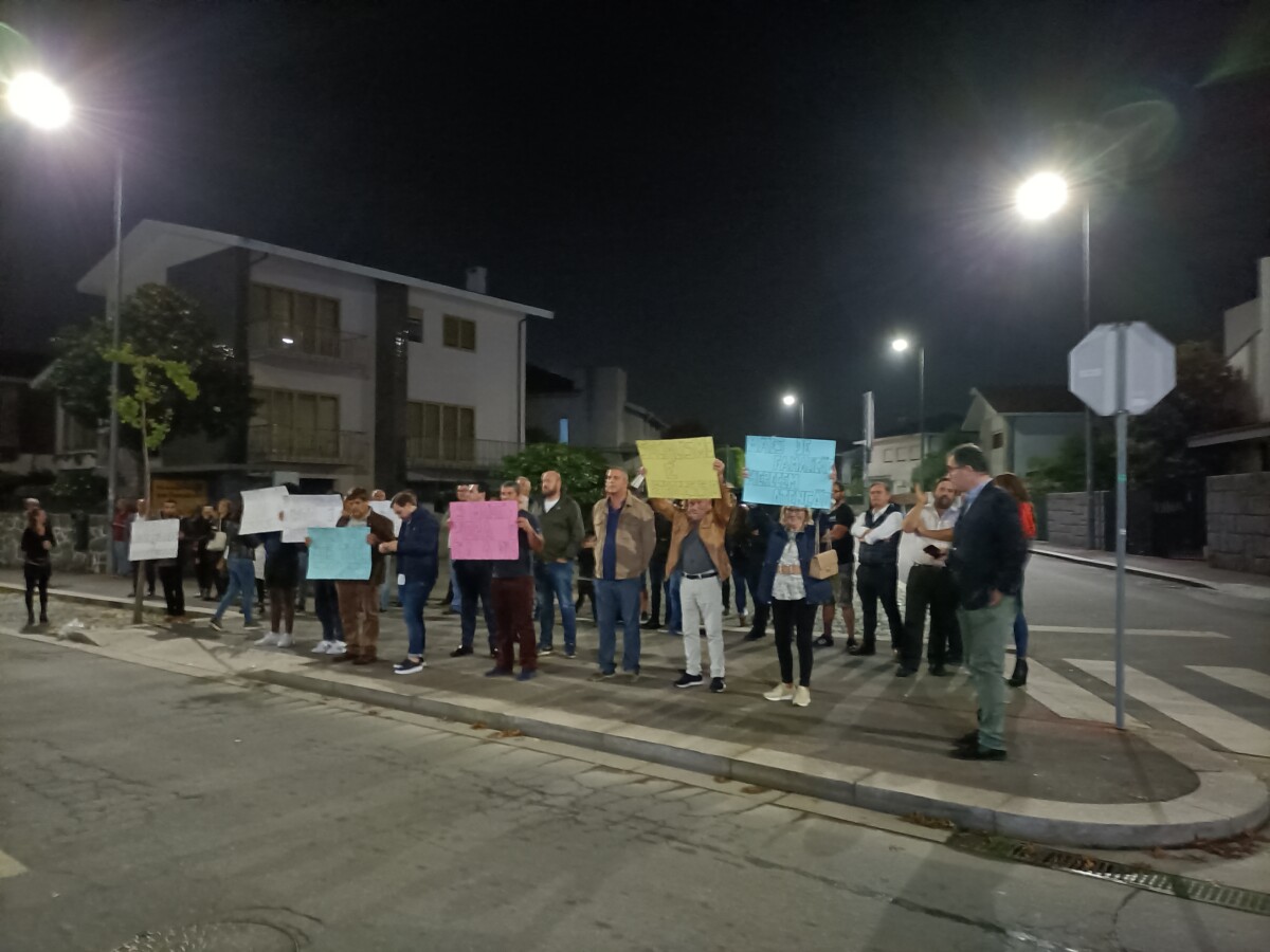 Famalicão: Chega em frente ao hospital para defender a maternidade