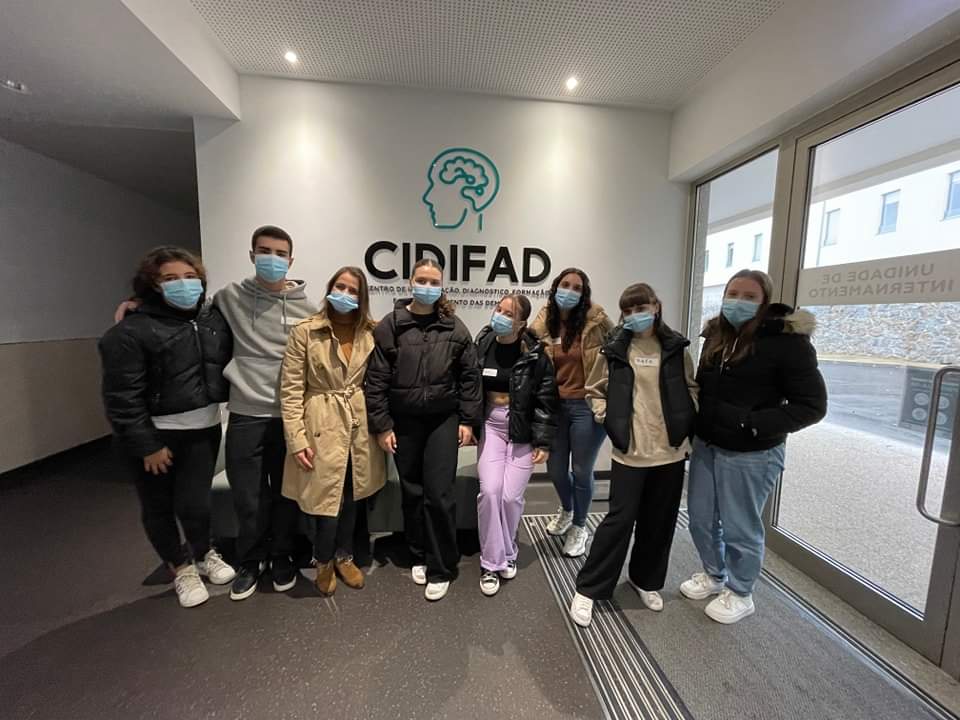 Famalicão: Alunos da Didáxis visitam Centro de Investigação de Demências