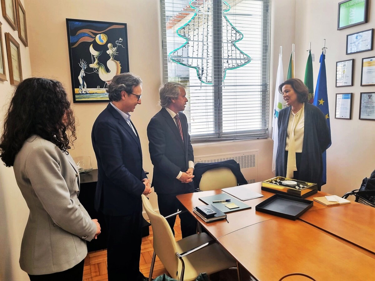 Famalicão: Diretora nacional da Agência Nacional Erasmus+ conheceu boas práticas das escolas famalicenses