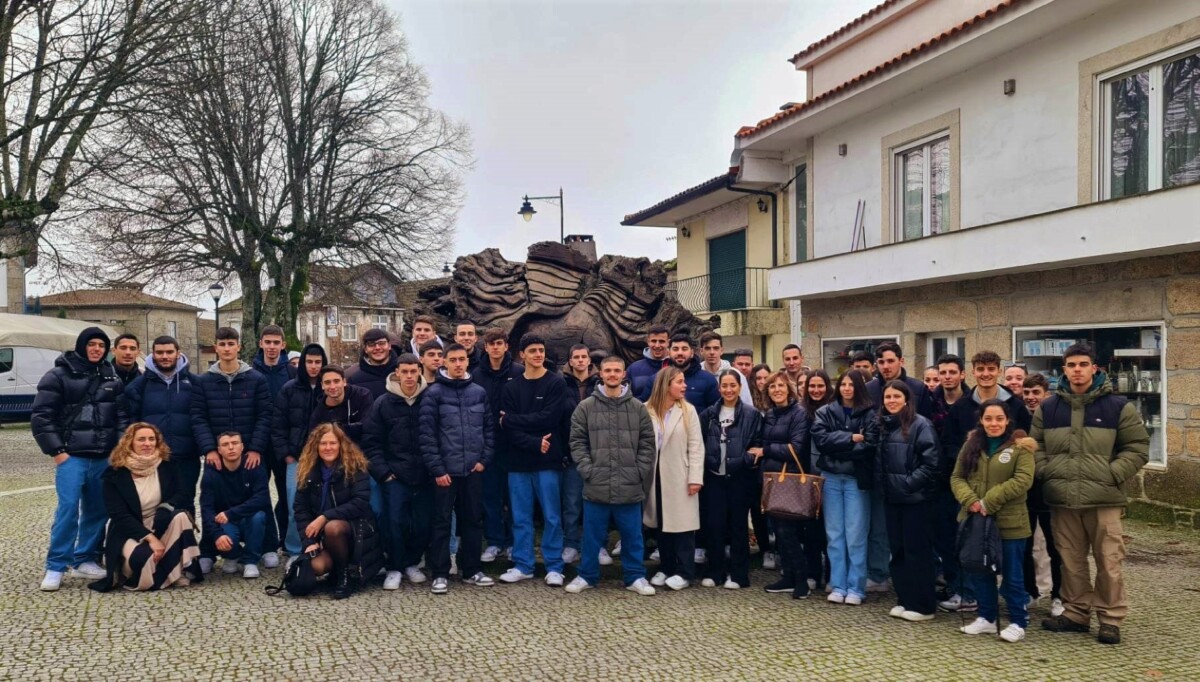 Famalicão: Alunos da D. Sancho I visitaram terra de Miguel Torga