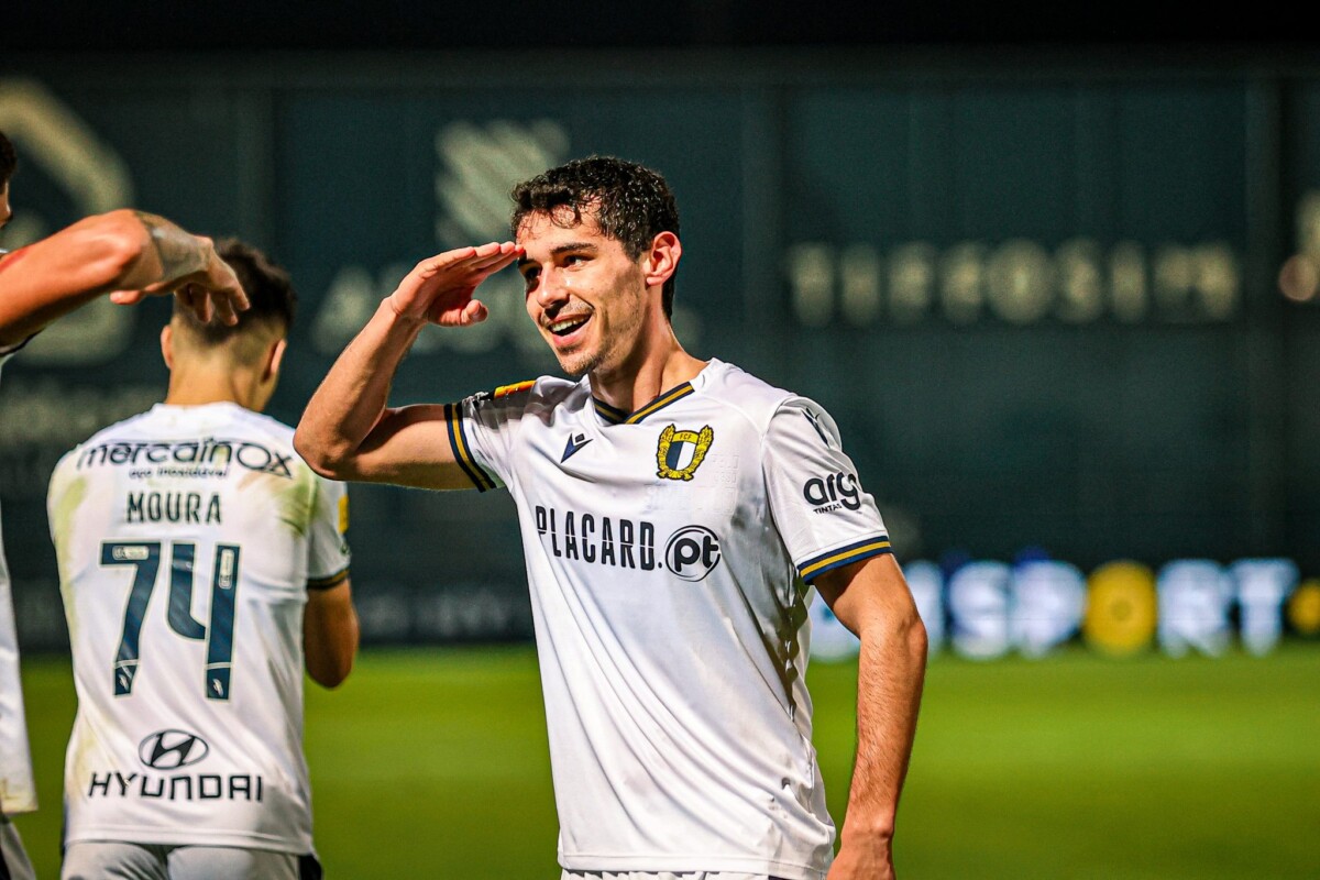Famalicão: “Bomba” de Penetra é o melhor golo da Liga Bwin (c/vídeo)