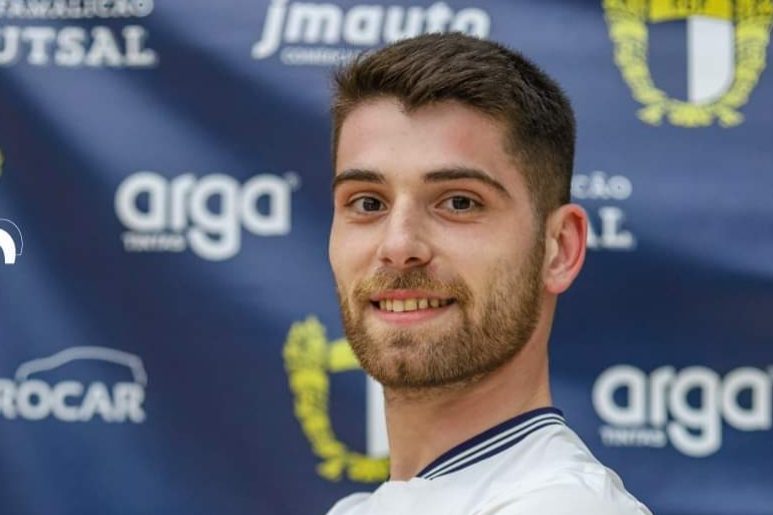 FC Famalicão cede quinto empate