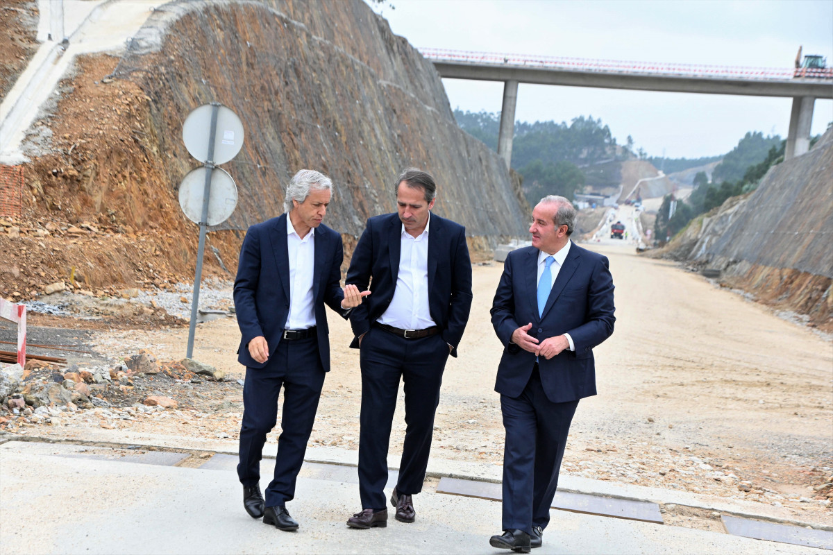 Autarcas de Famalicão, Maia e Trofa satisfeitos com lançamento de concurso para a nova ponte sobre o Ave