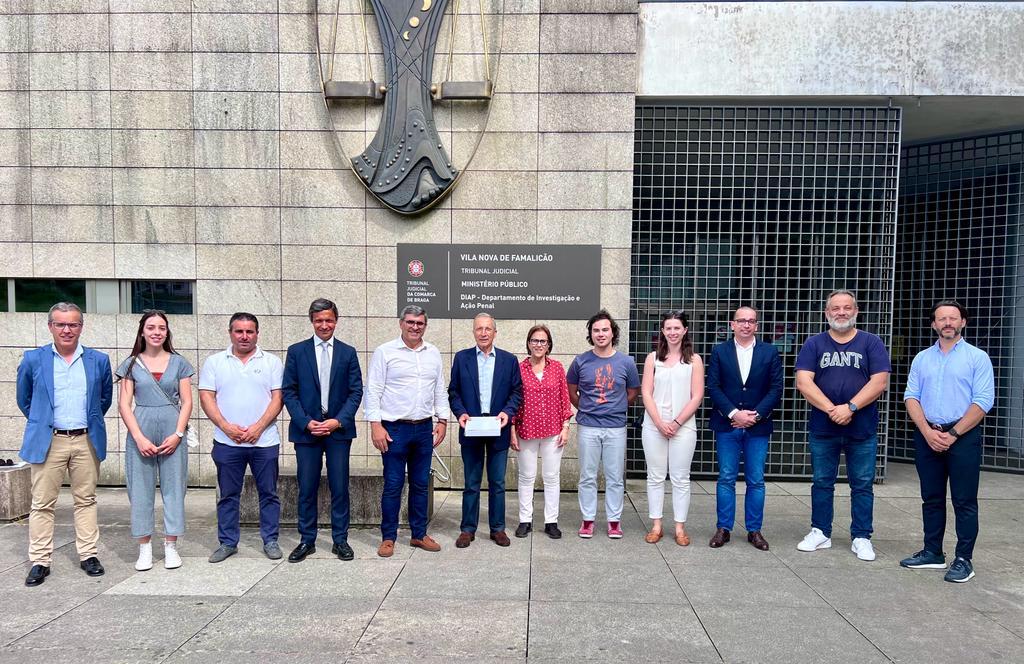 Famalicão: Candidatura de Leonel Rocha entrega lista no Tribunal