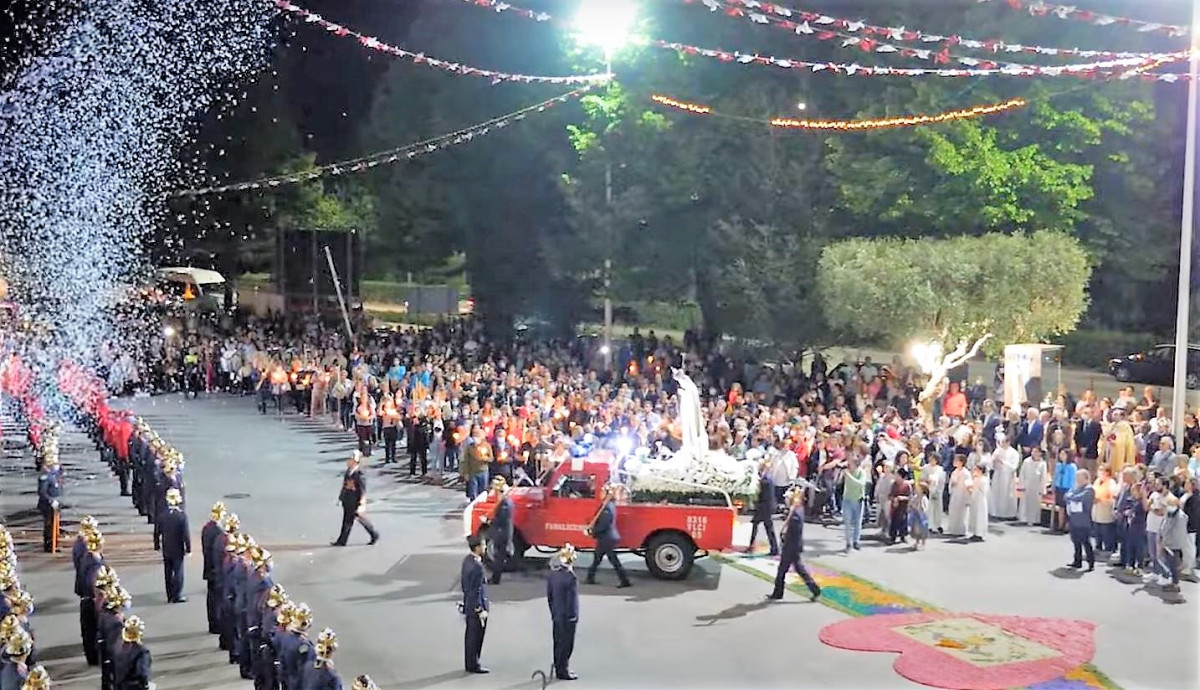 Famalicão: Tradicional Procissão Mariana na noite do dia 12 de maio