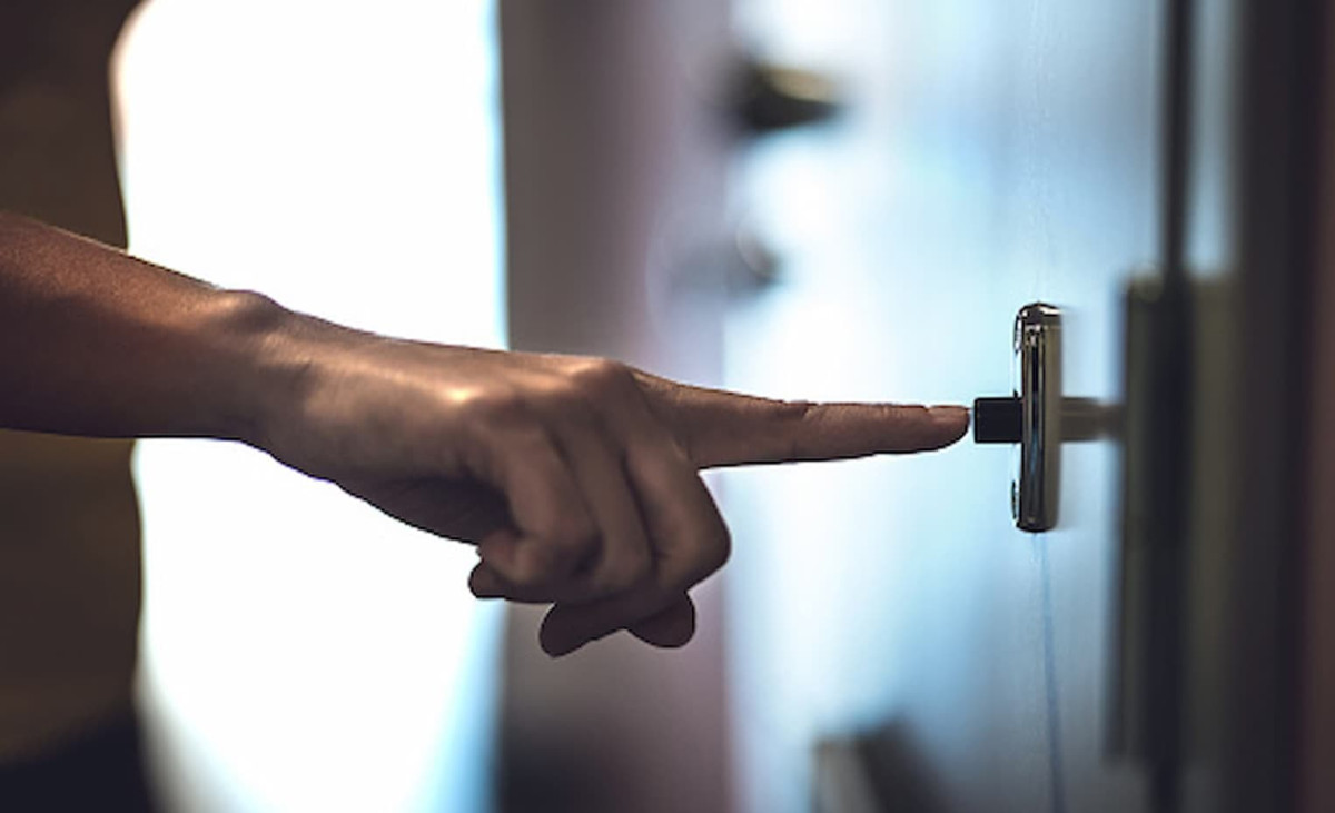 Alerta de Burla: Homem aborda moradores, consegue nº de contribuinte e faz contratos falsos de telecomunicações