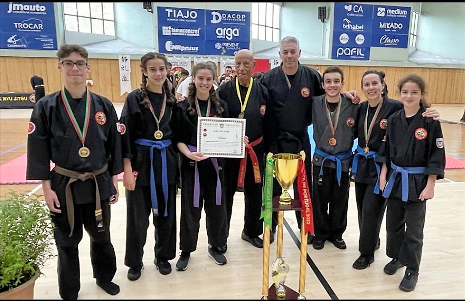 Famalicão: Academia Alex Ryu Jitsu de Pousada de Saramagos conquista Taça de Portugal