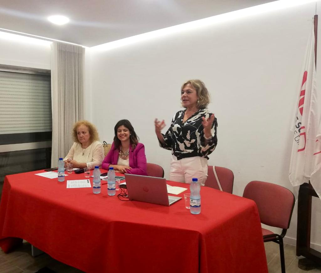 Famalicão: Mulheres socialistas discutem democracia e direitos humanos