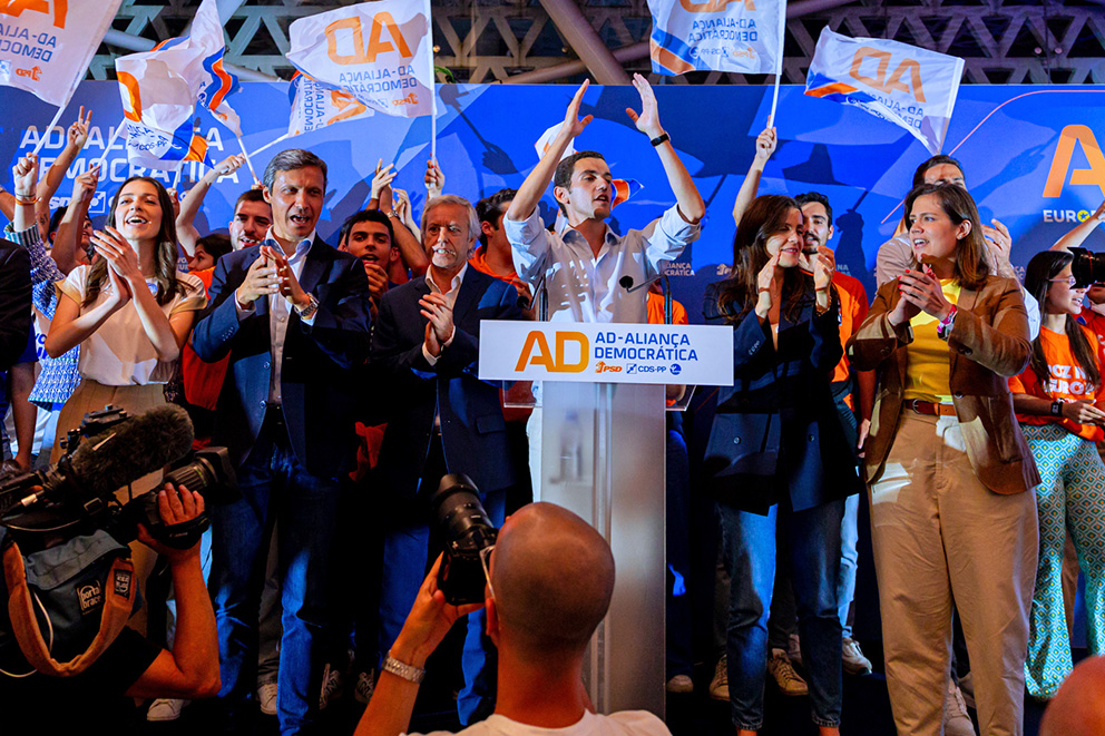 Famalicão: Praça-Mercado cheia para ouvir candidatos da Aliança Democrática