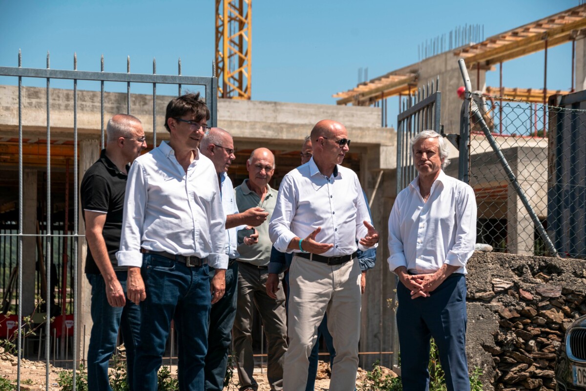 Famalicão: Mário Passos foi ver o andamento das obras na Associação Social de Fradelos