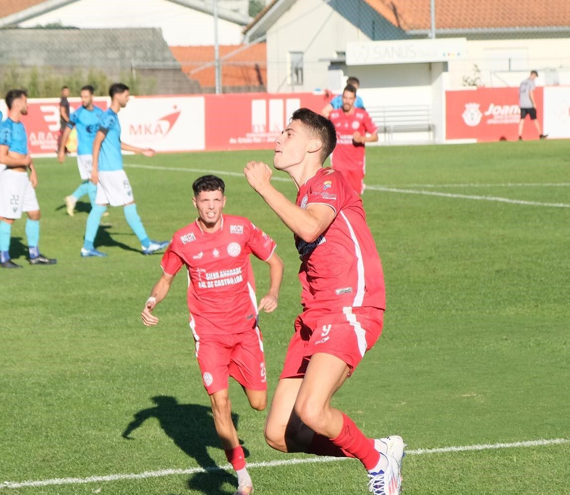 Famalicão: Miguel Silva bisa na vitória do Joane sobre o vizinho Pevidém