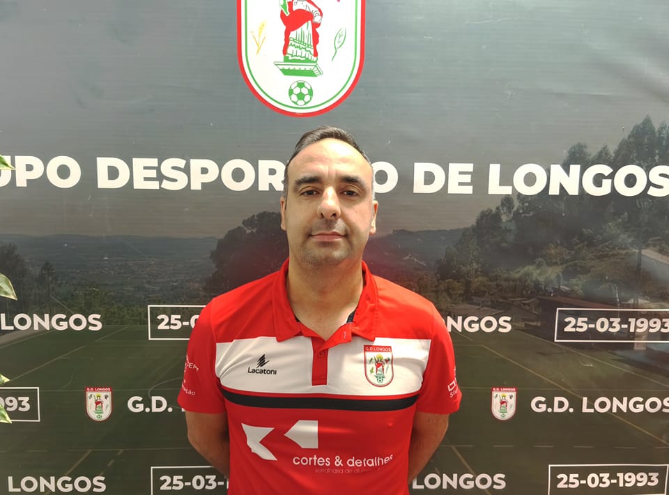 Famalicão: Vítor Carvalho é o novo treinador do GD Longos