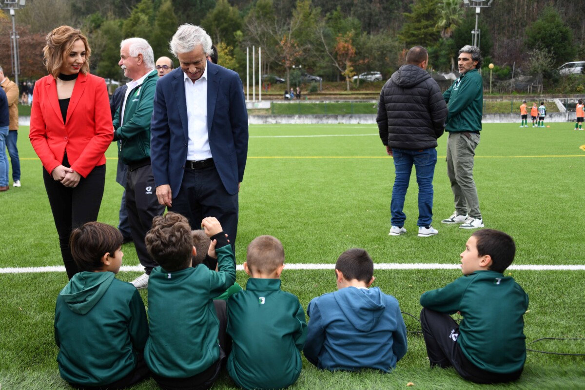 Famalicão: GD Cavalões já tem novo relvado