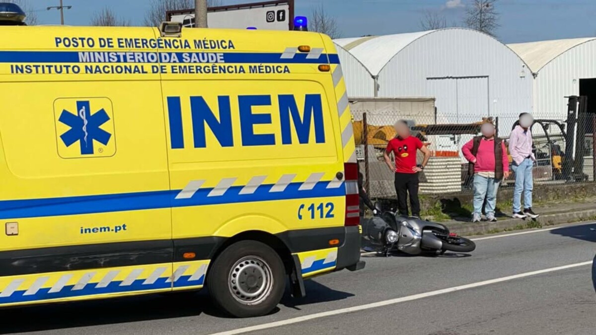 Famalicão: Colisão entre carro e mota deixa homem em estado crítico