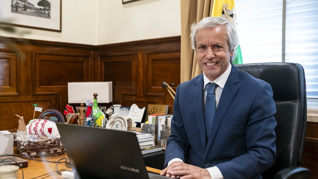 Famalicão: Concelhia e Distrital do PSD confirmam recandidatura de Mário Passos