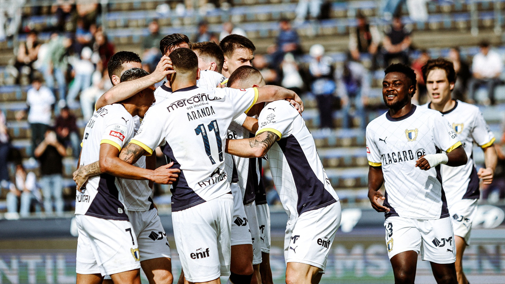 Famalicão iguala recorde de quatro vitórias consecutivas em casa