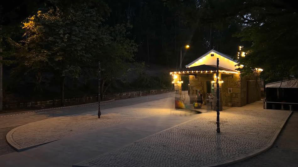 Famalicão: Presidente da Câmara na inauguração obras de requalificação do adro da capela de Santa Catarina