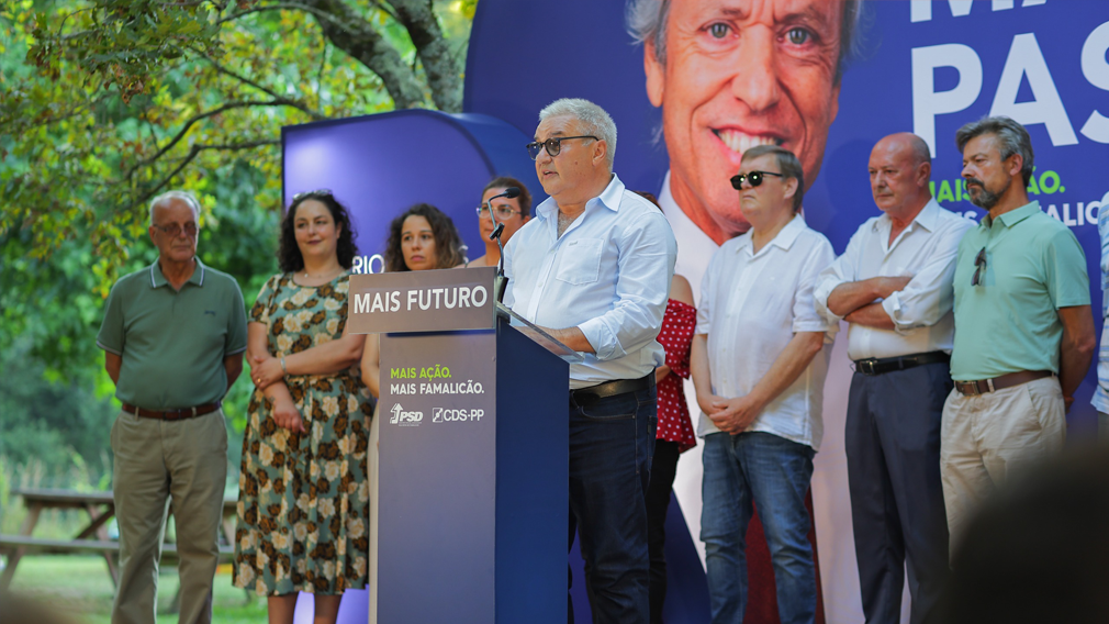 Famalicão: Francisco Oliveira promete «mais futuro para Requião»
