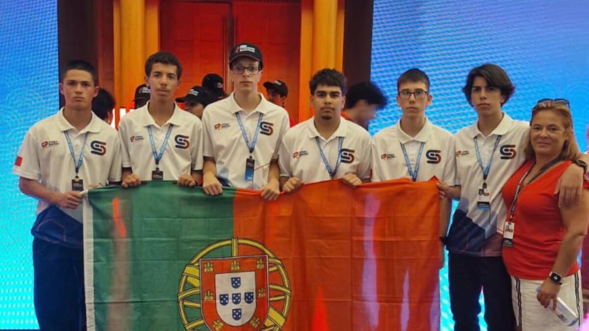 Famalicão: Alunos do AE Padre Benjamim Salgado e Instituto Nun’Alvares vão à final mundial do STEM Racing