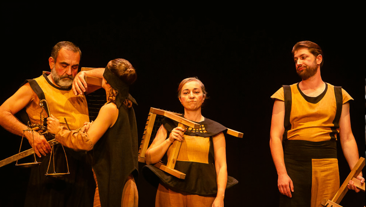 Famalicão: Festival Teatro Construção começou com casa cheia