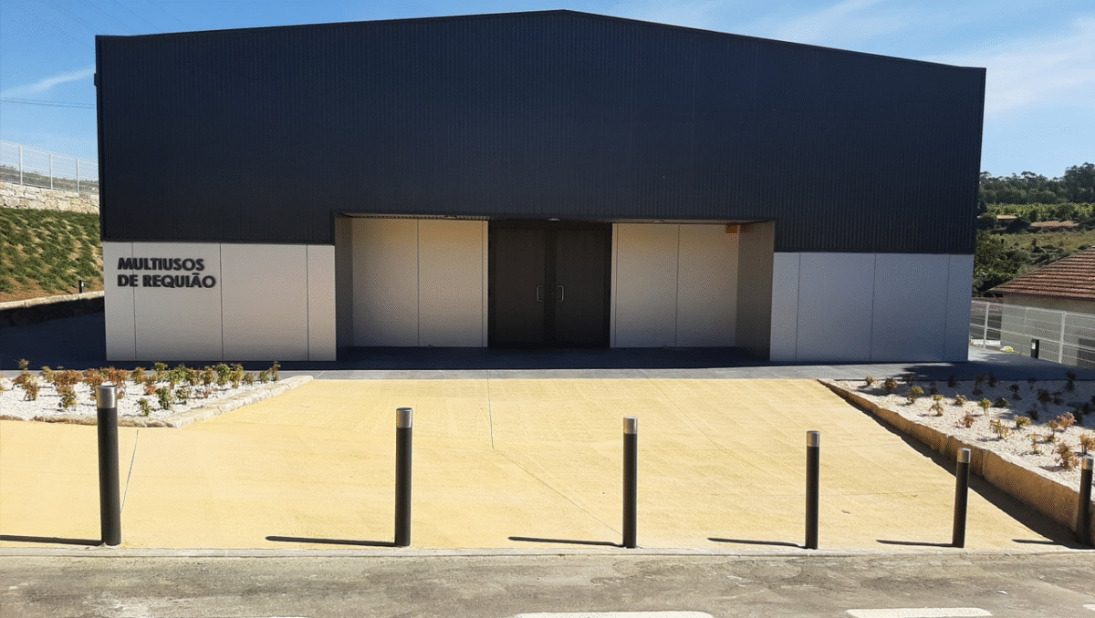 Famalicão: Teatro N`Aldeia em Requião