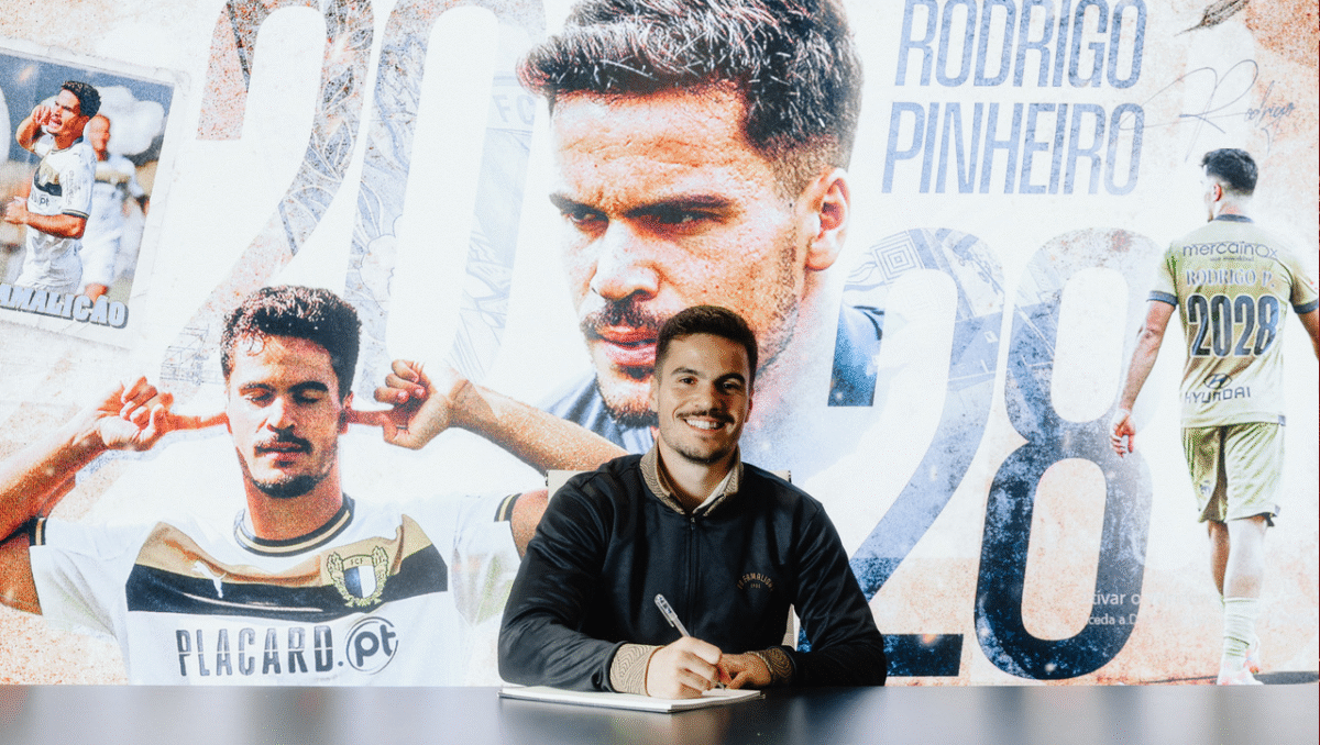 Famalicão: Rodrigo Pinheiro renova até 2028
