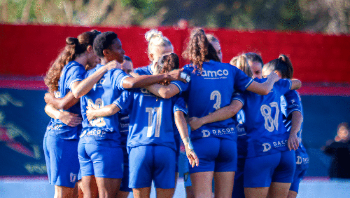 Famalicão: Equipa feminina regressa a casa e recebe o FC Porto