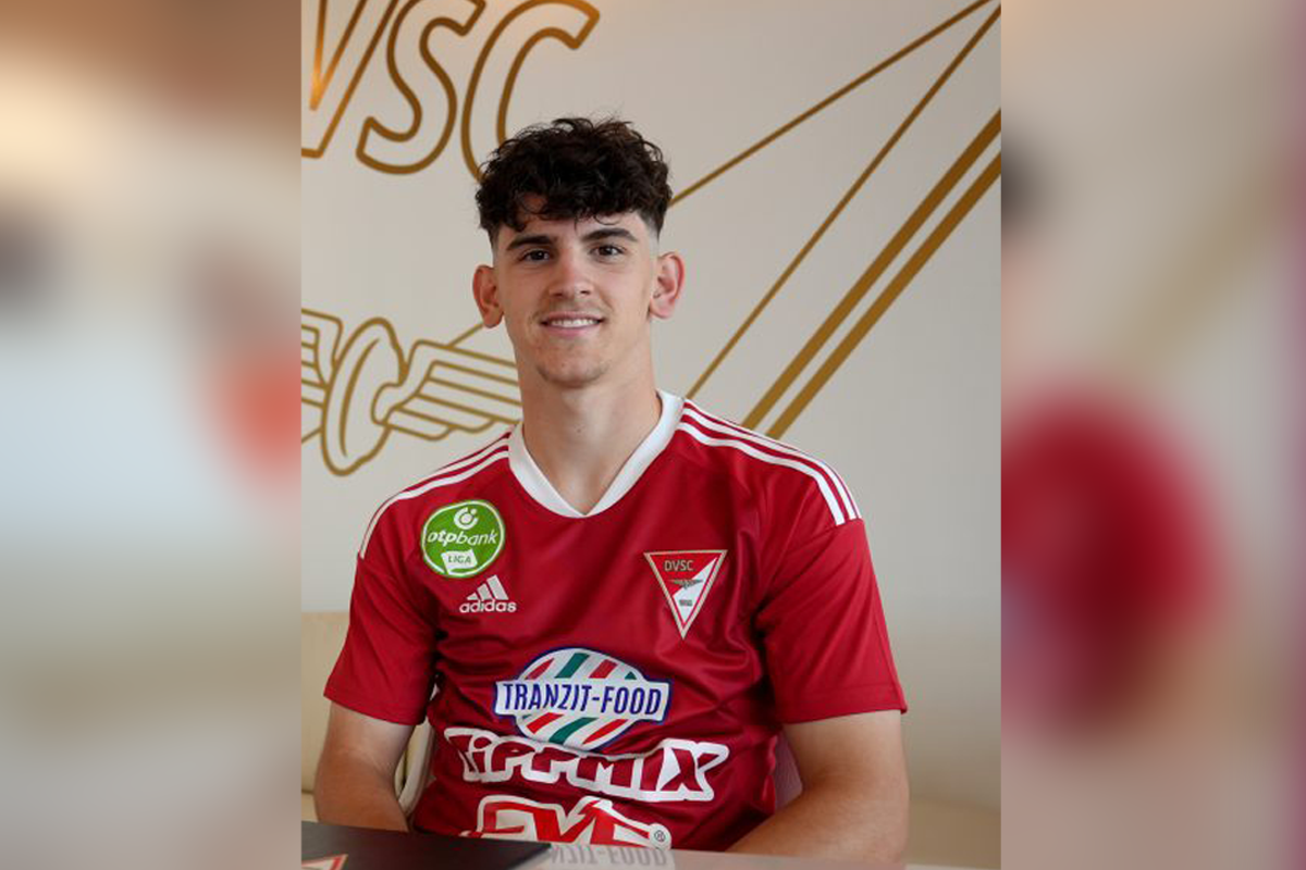 Famalicão: Médio húngaro Tamás Szűcs apontado ao FC Famalicão