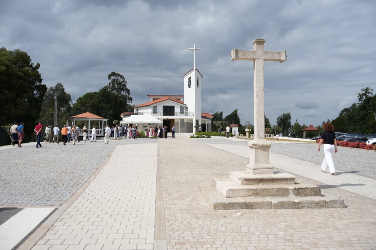 Famalicão: Requalificação do Largo e Rua de Santa Luzia em Requião foi inaugurada